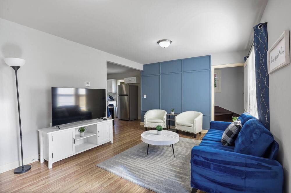 Photo of Livingroom in Barrington