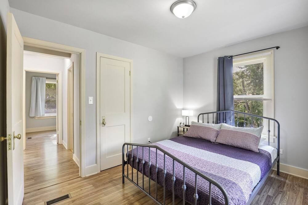 Photo of Bedroom in Barrington