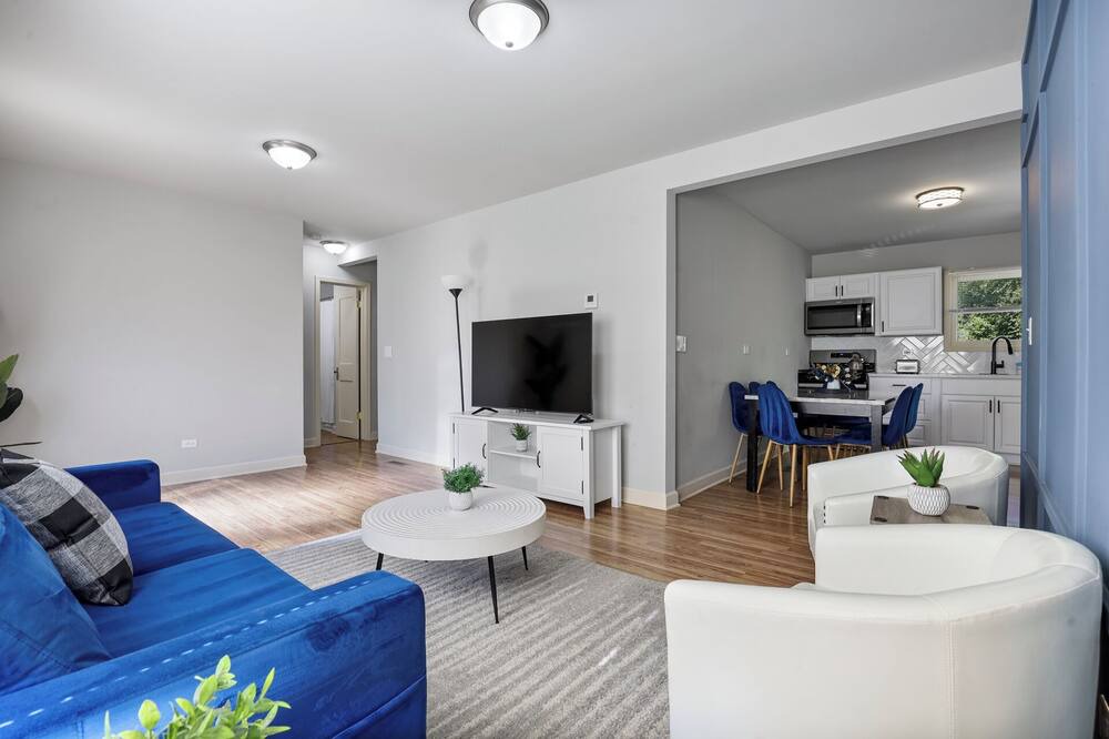 Photo of Livingroom in Barrington