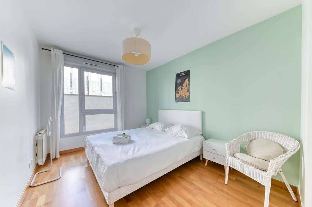 Photo of Bedroom in Villette - Maisons Neuves