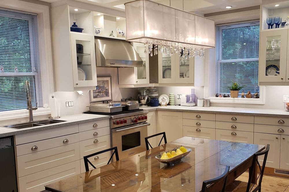 Photo of Kitchen in Cobourg