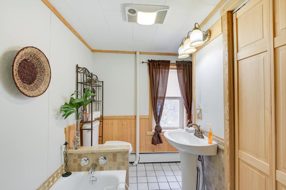 Photo of Bathroom in Frenchville