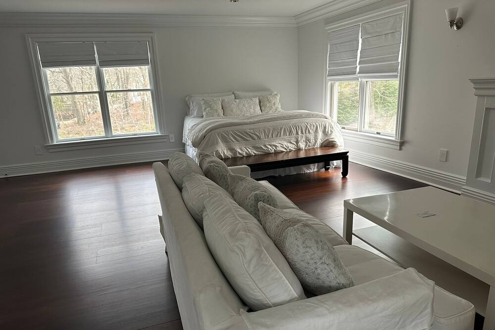 Photo of Others in Northwest Harbor