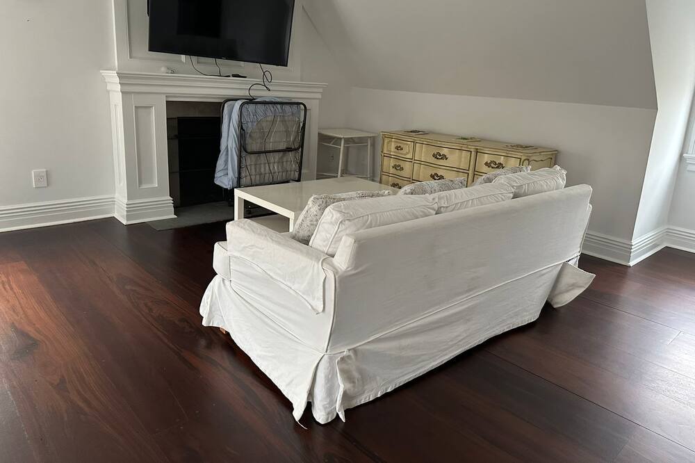 Photo of Bedroom in Northwest Harbor