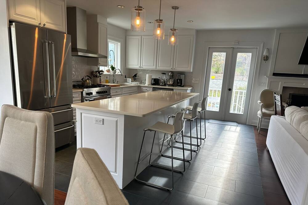 Photo of Kitchen in Northwest Harbor