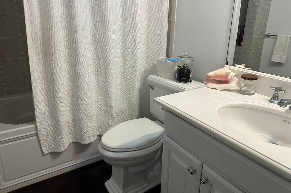 Photo of Bathroom in Northwest Harbor