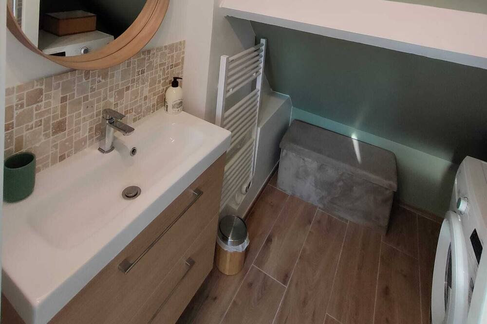 Photo of Bathroom in Luzarches