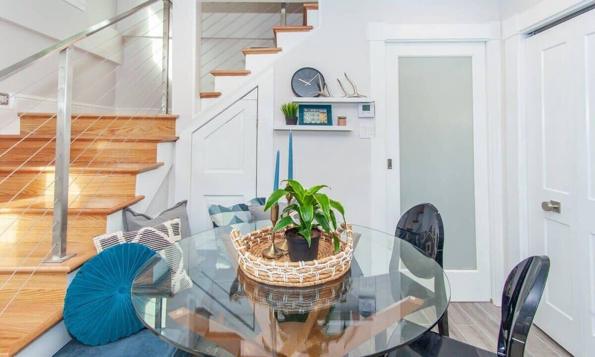 Photo of Others in Highland Park