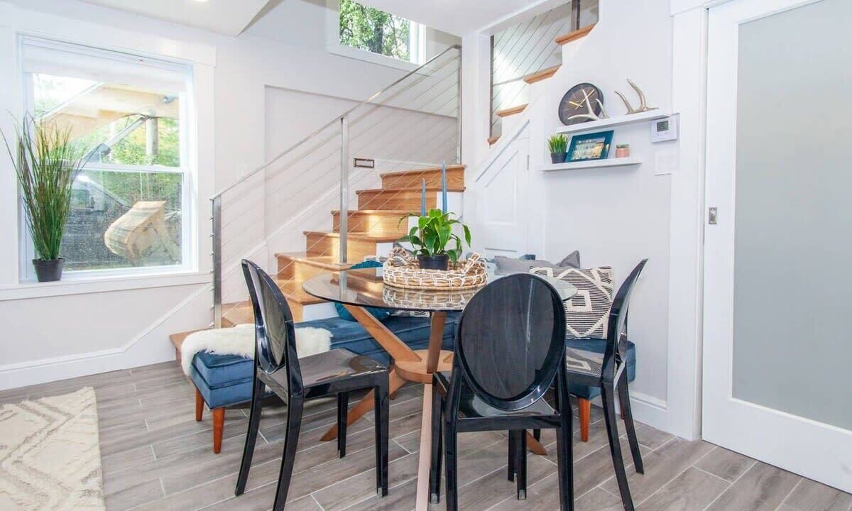 Photo of Others in Highland Park