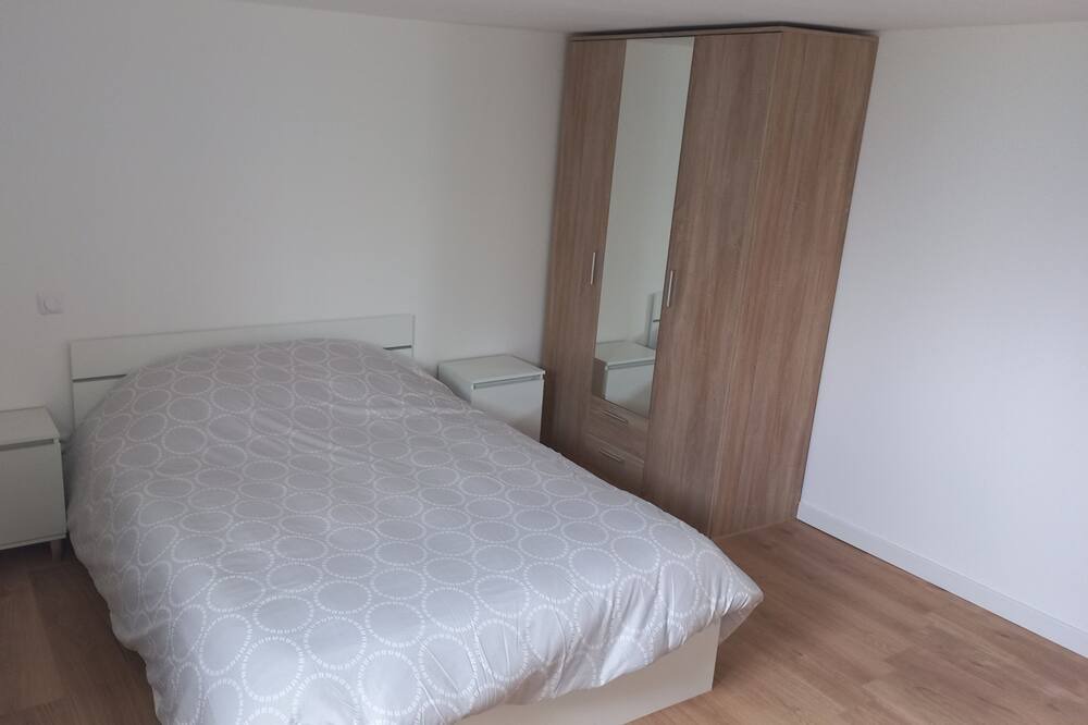Photo of Bedroom in Casseneuil