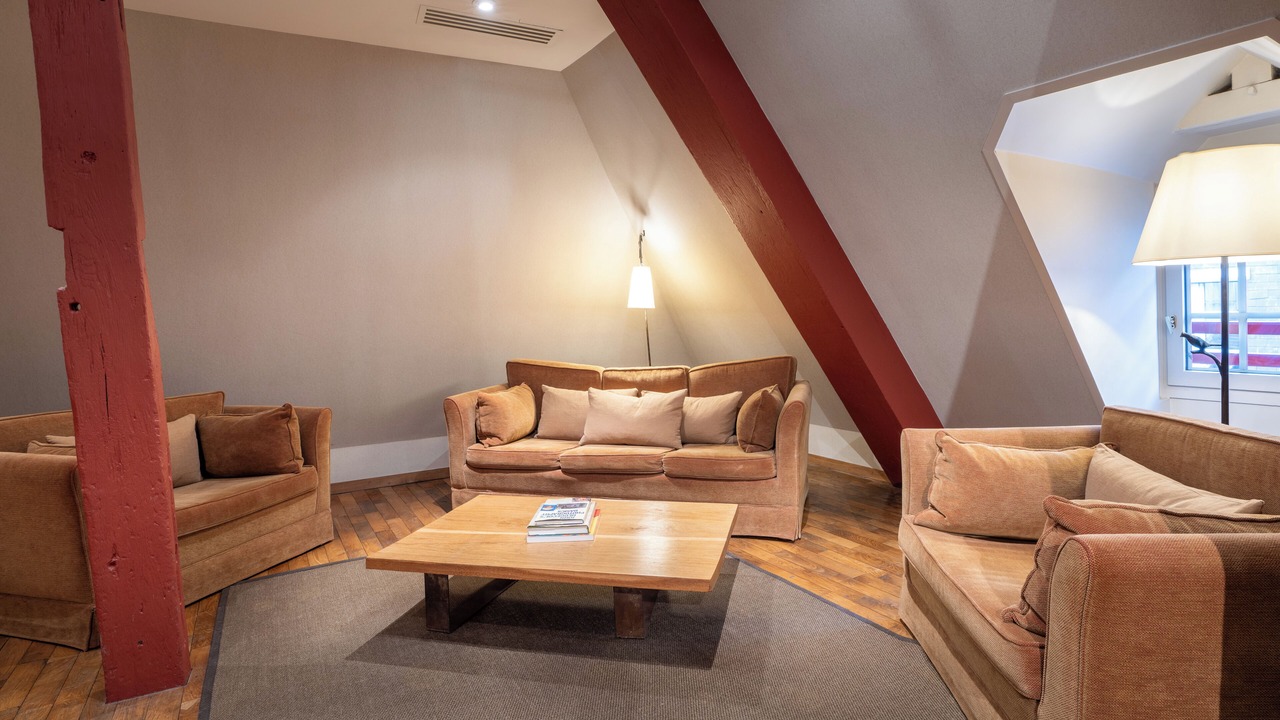 Photo of Others in Enclos