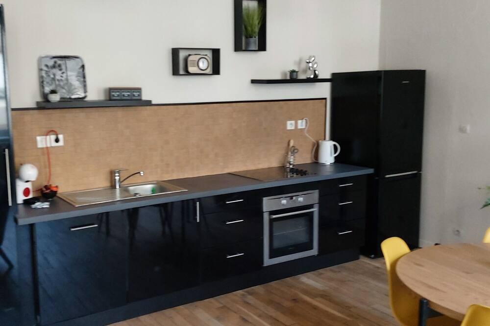 Photo of Kitchen in Poincare - Foch - Anatole France - Croix de Bourgogne