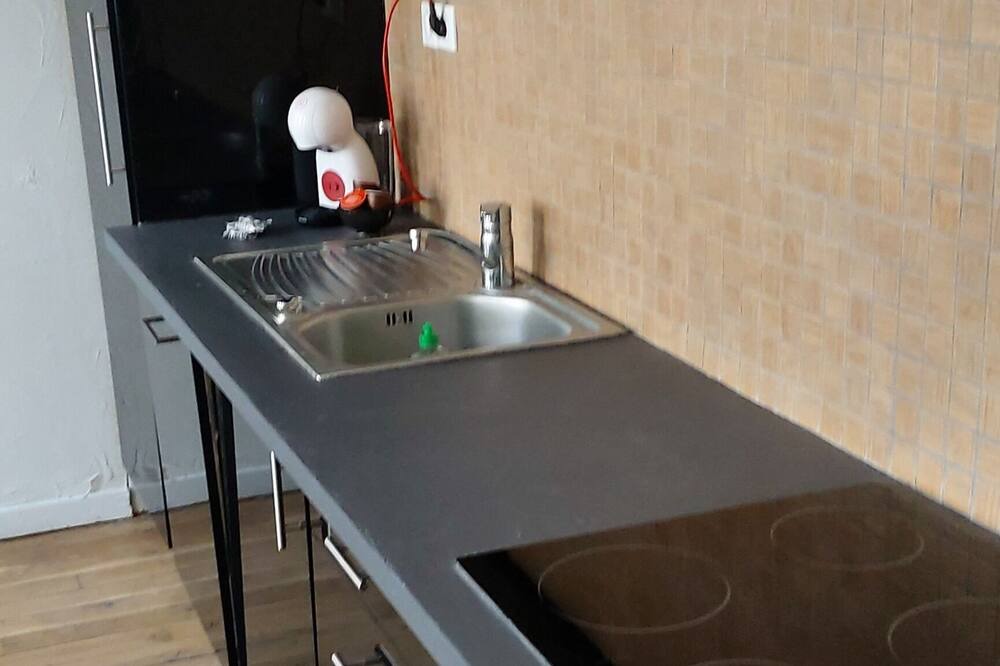 Photo of Kitchen in Poincare - Foch - Anatole France - Croix de Bourgogne