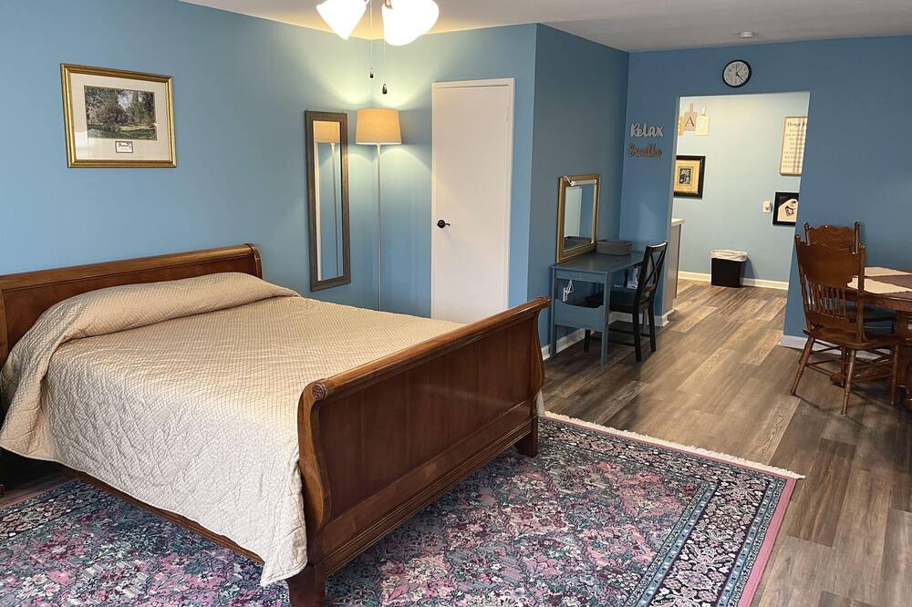 Photo of Bedroom in Thomson