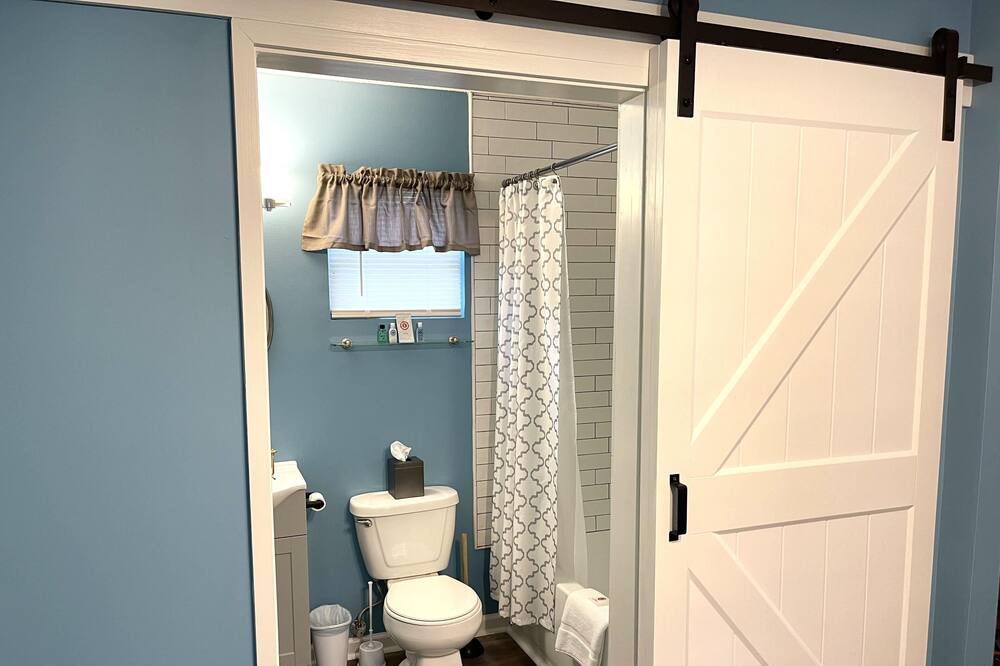 Photo of Bathroom in Thomson