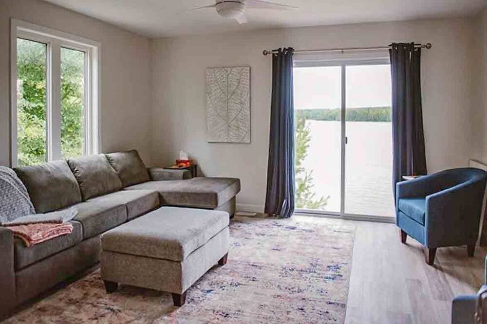 Photo of Livingroom in Lanark Highlands
