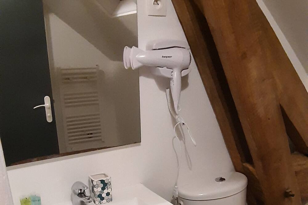 Photo of Bathroom in Le Tremblay-sur-Mauldre