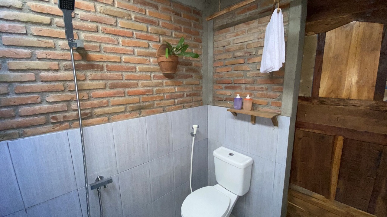 Photo of Bathroom in Bangunjiwo