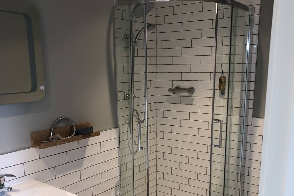 Photo of Bathroom in Waterlooville