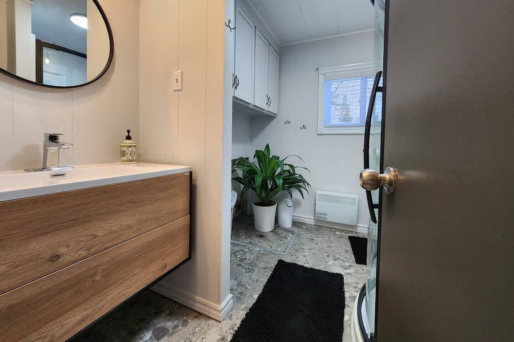 Photo of Bathroom in Roberval