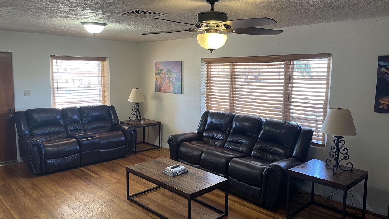 Photo of Livingroom in Seneca