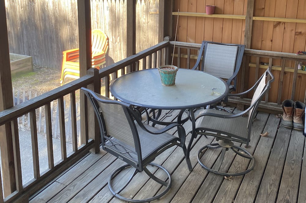 Photo of Outdoor in Malletts Bay