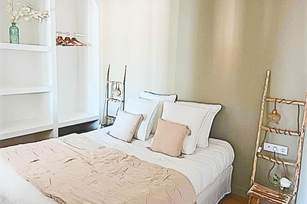 Photo of Bedroom in Blasimon