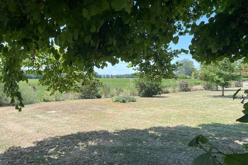 Photo of Outdoor in Blasimon