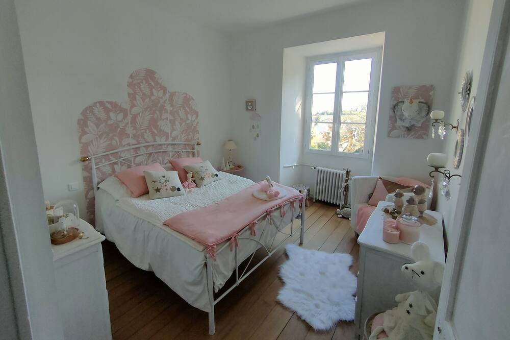 Photo of Bedroom in Le Grand-Luce