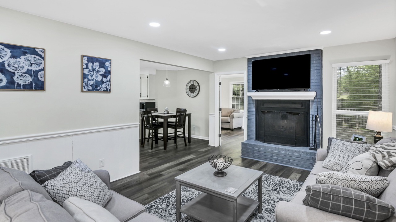 Photo of Livingroom in Cayce