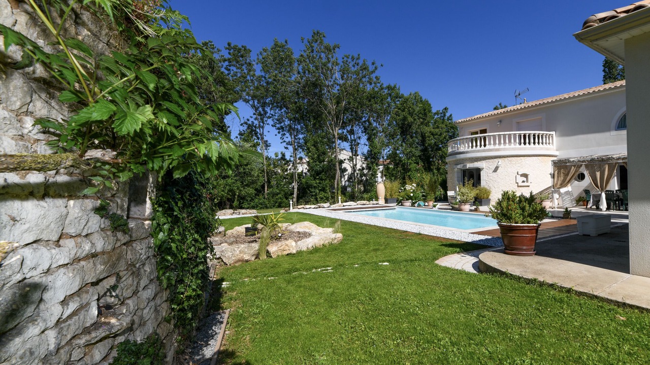 Photo of Outdoor in Montreuil