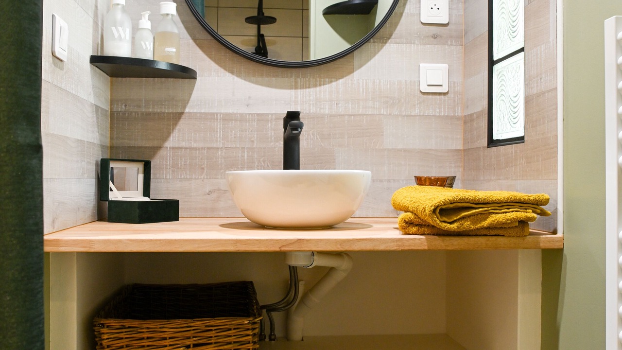 Photo of Bathroom in Montreuil