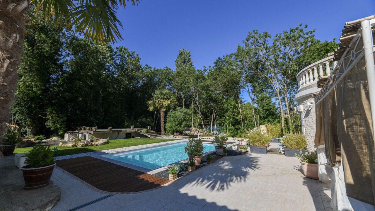 Photo of Outdoor in Montreuil