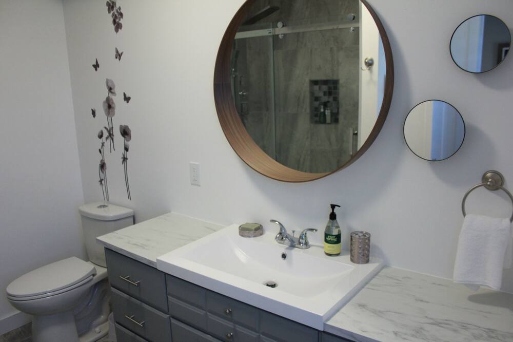 Photo of Bathroom in Notre-Dame-des-Laurentides
