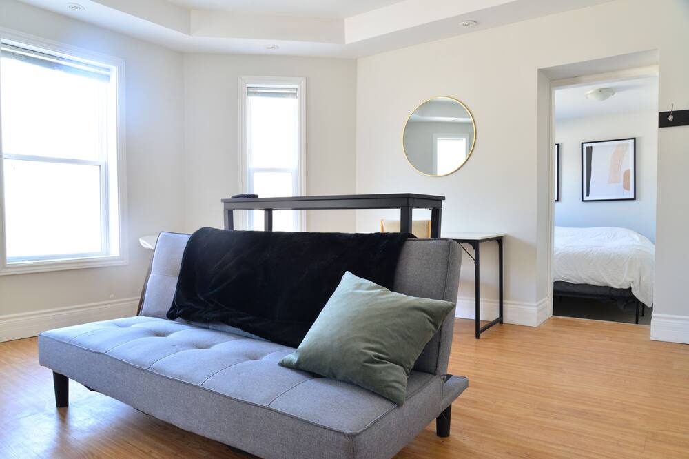 Photo of Livingroom in Orillia