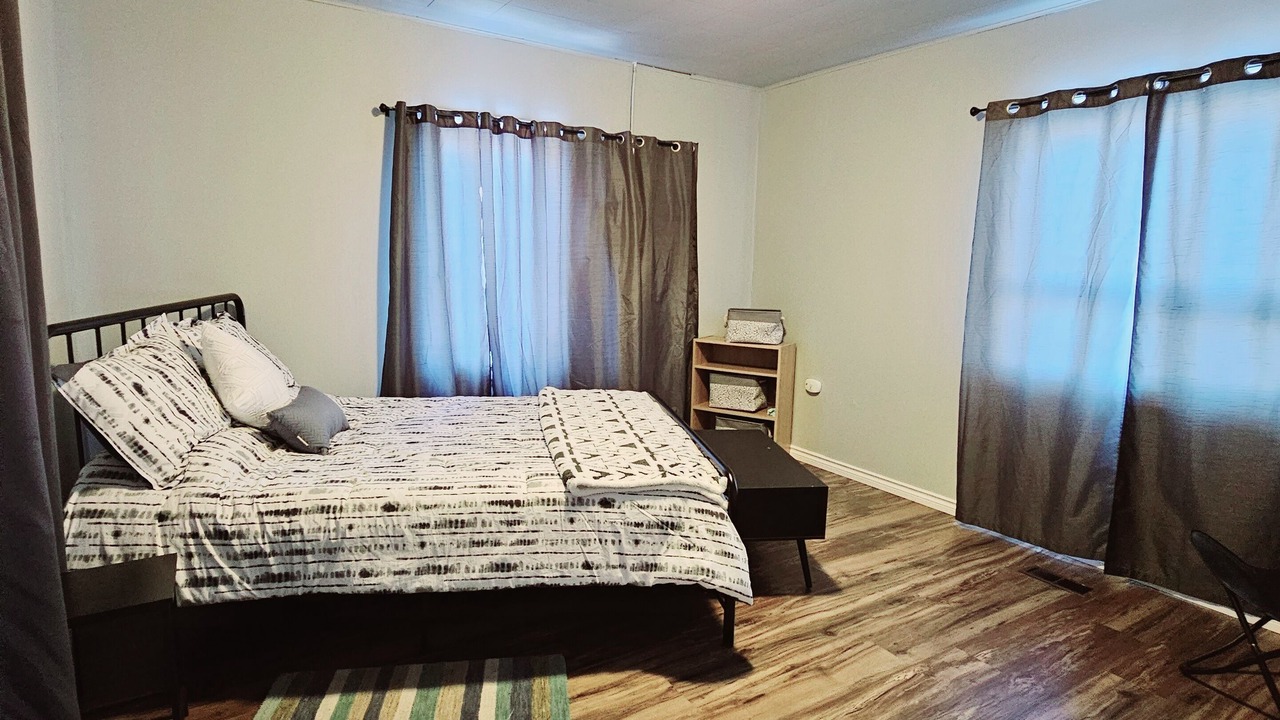 Photo of Others in Esterhazy