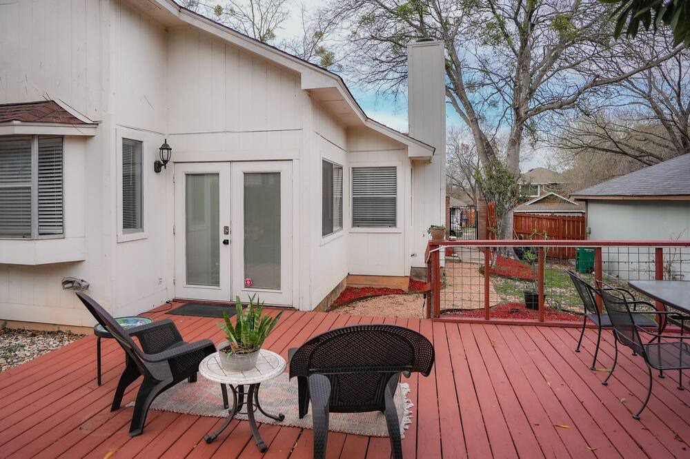 Photo of Outdoor in Pleasant Valley