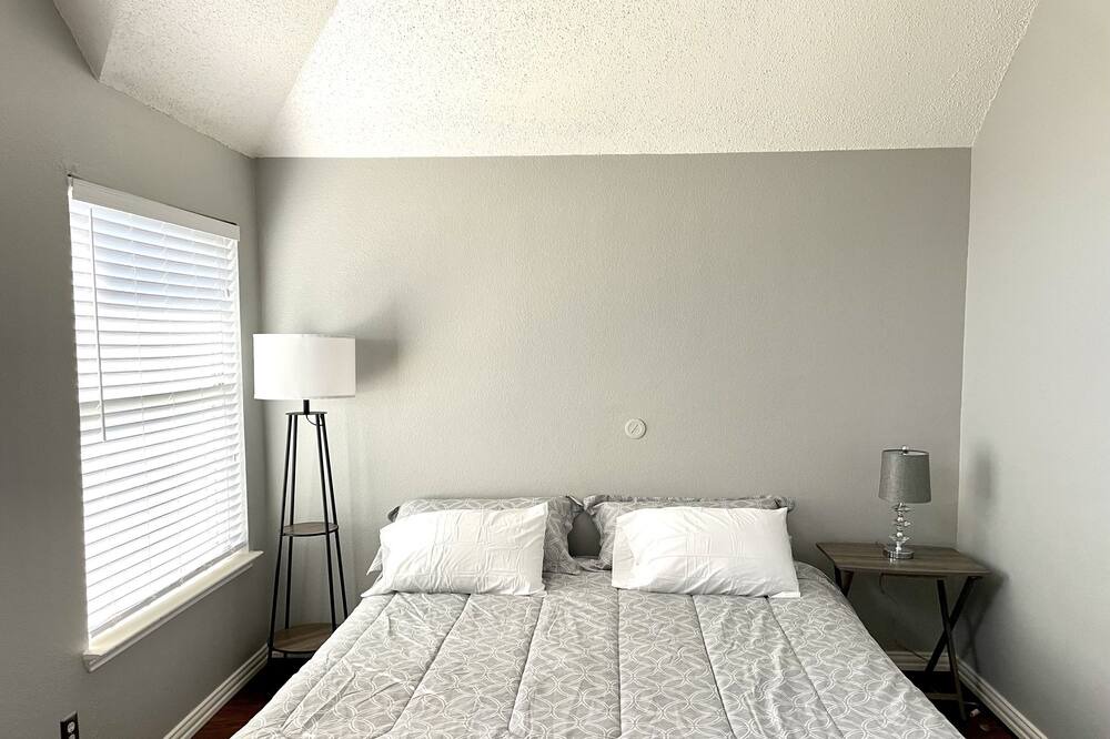Photo of Bedroom in Plano