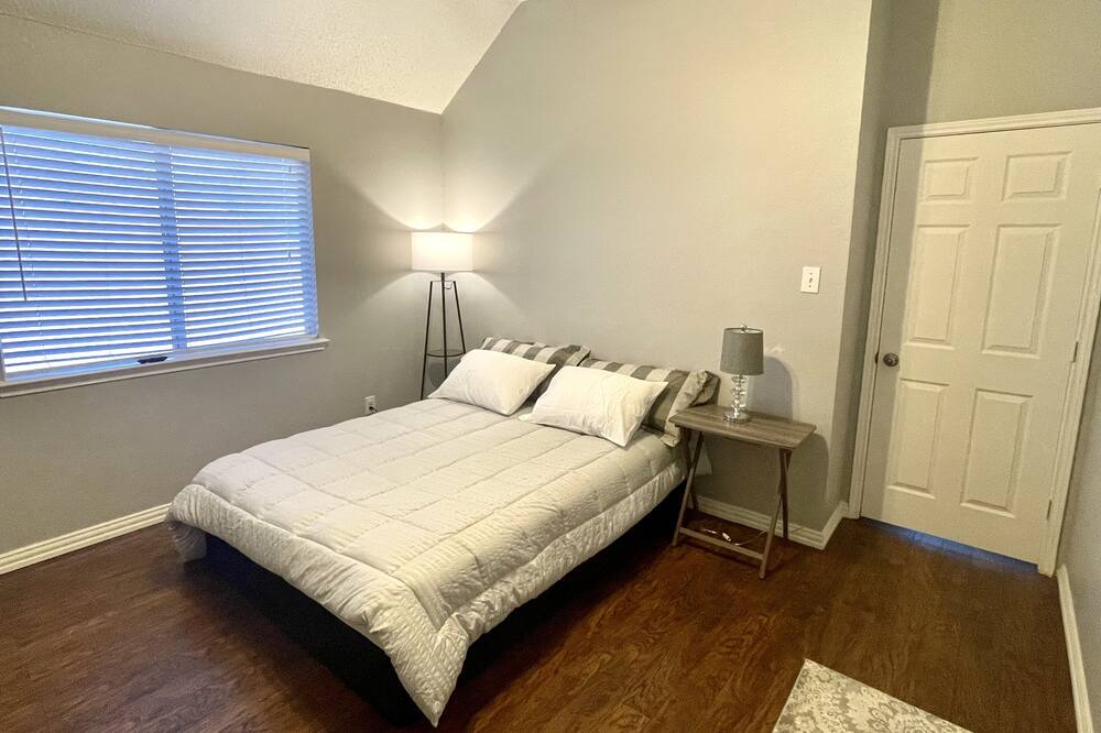 Photo of Bedroom in Plano