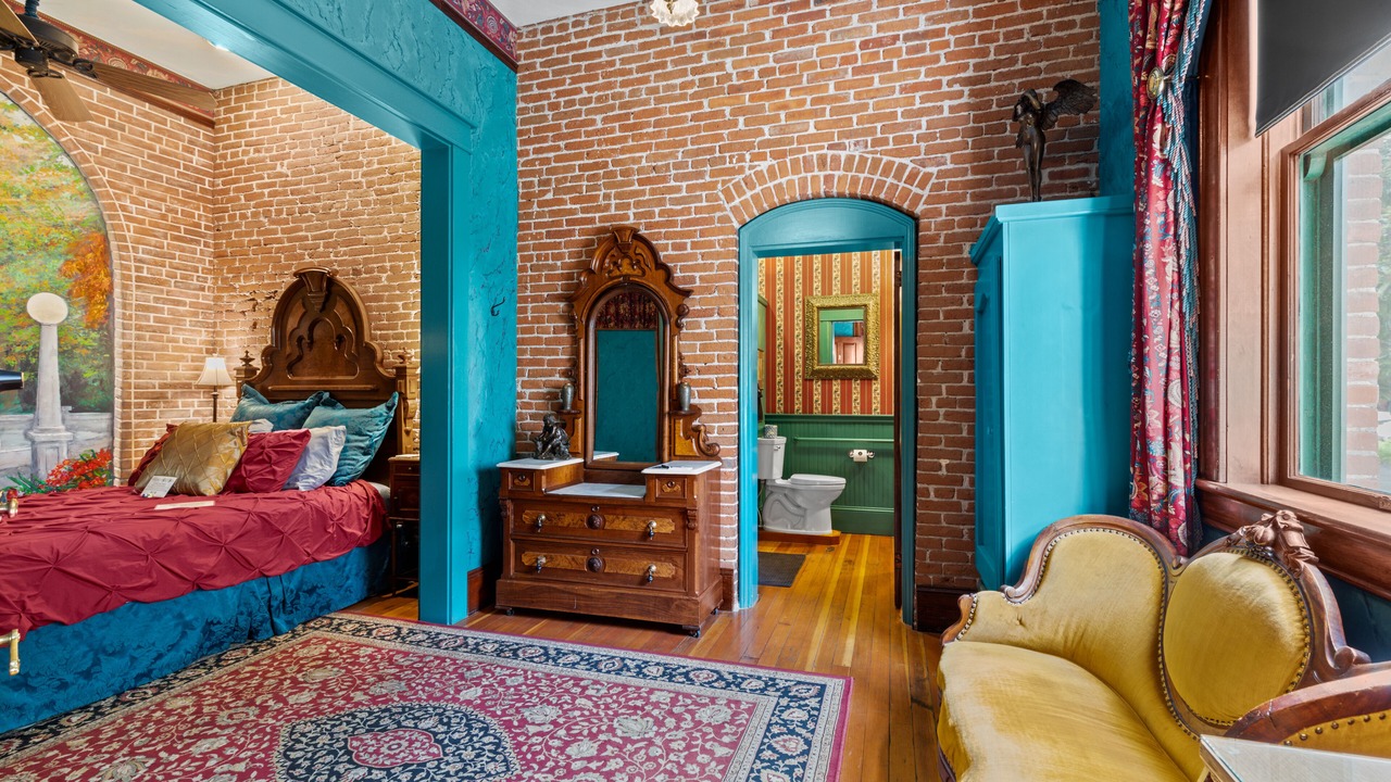 Photo of Bedroom in Historic Railroad District