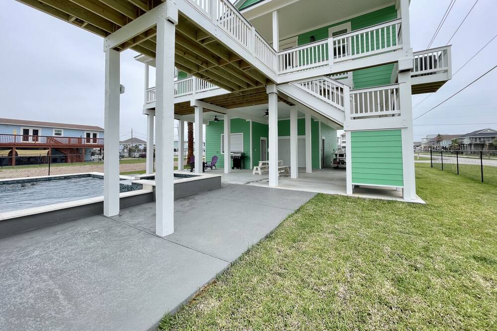 Photo of Others in Galveston