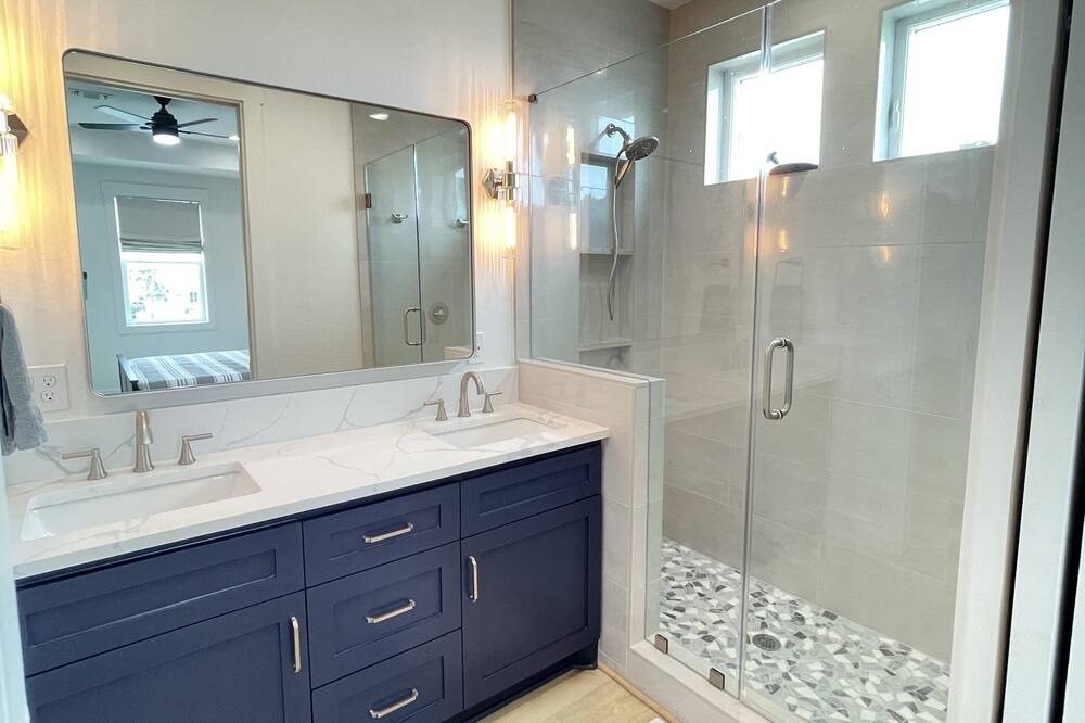 Photo of Bathroom in Galveston