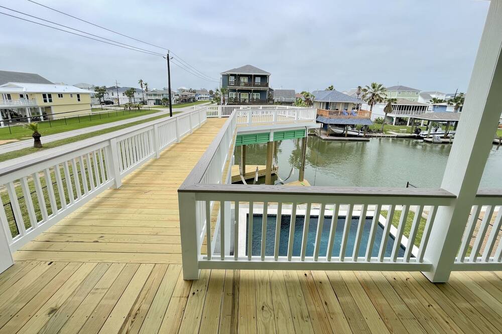 Photo of Others in Galveston