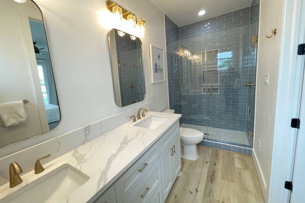 Photo of Bathroom in Galveston