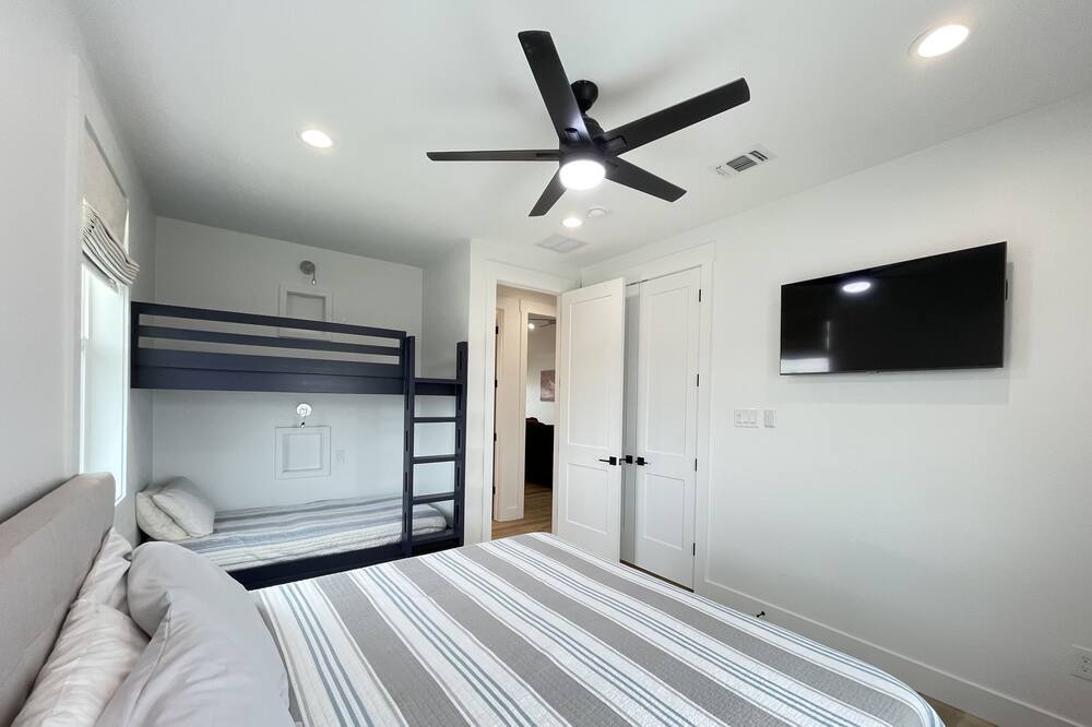 Photo of Bedroom in Galveston