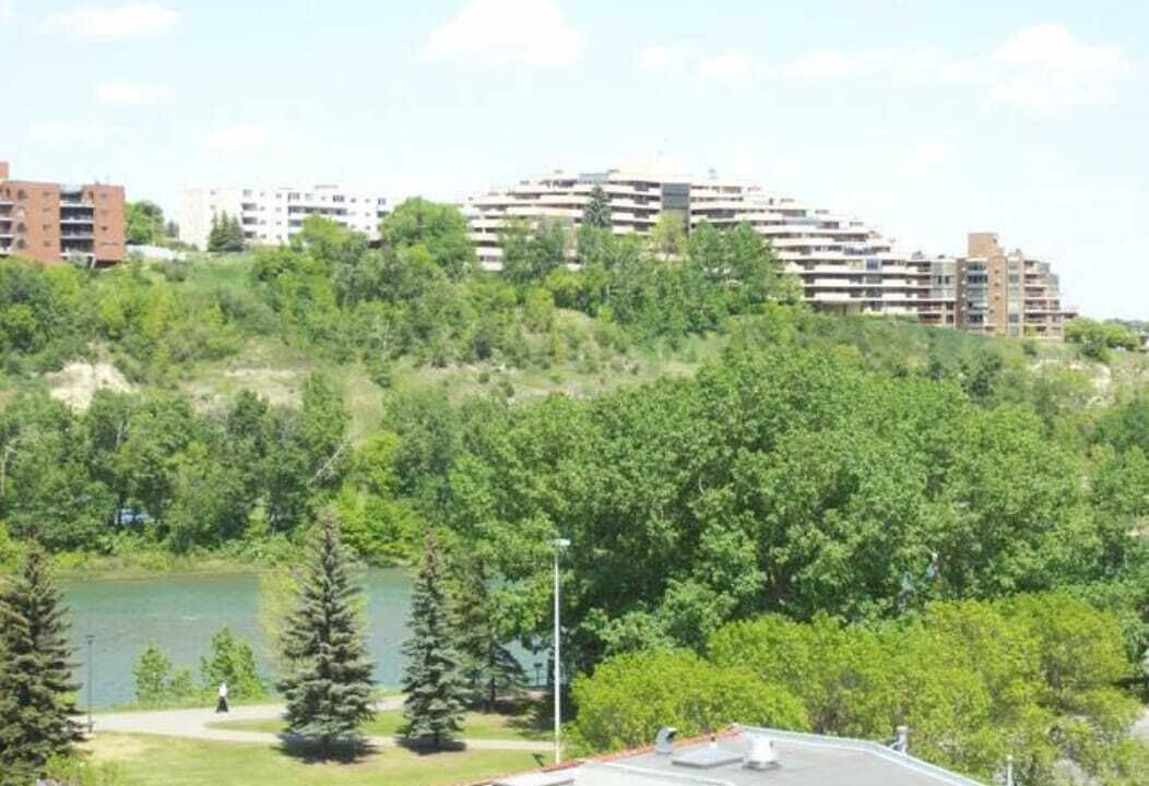 Photo of Others in Crescent Heights