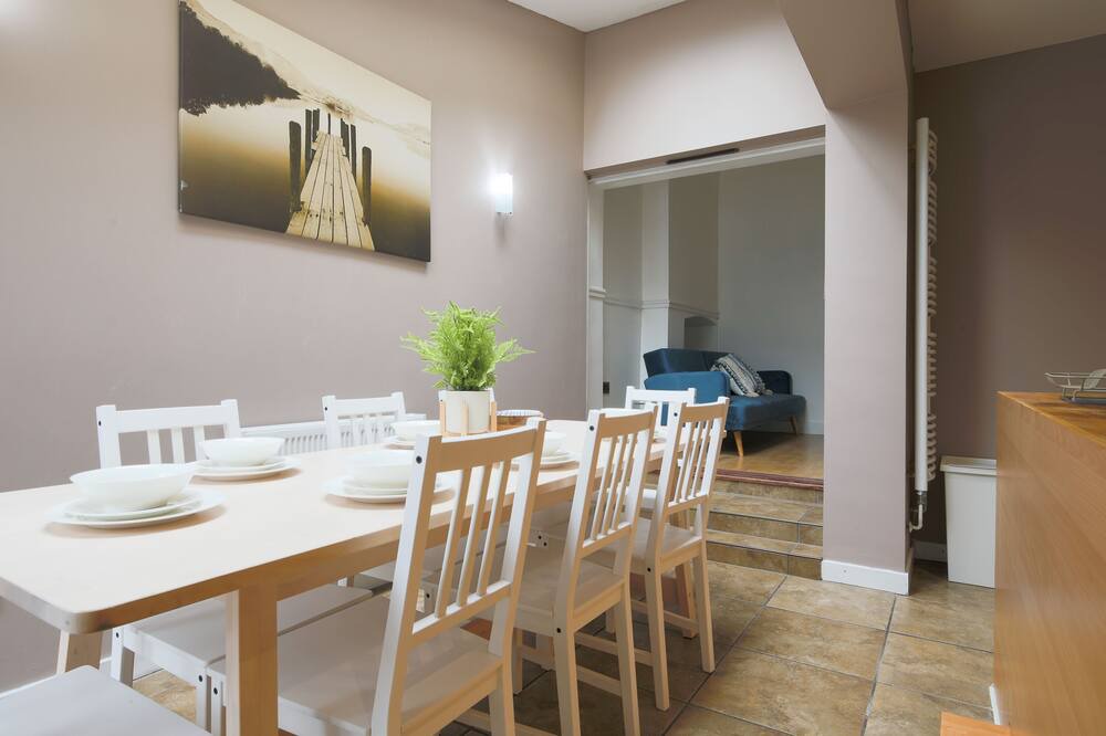 Photo of Others in Splott