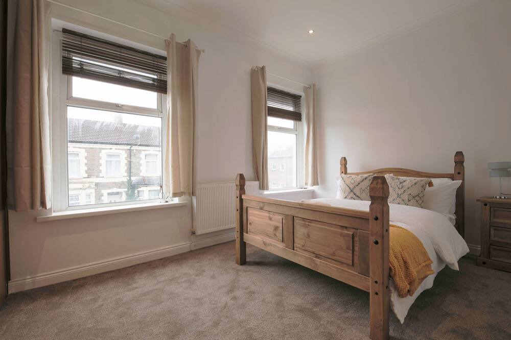 Photo of Bedroom in Splott