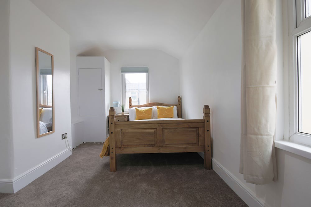 Photo of Others in Splott