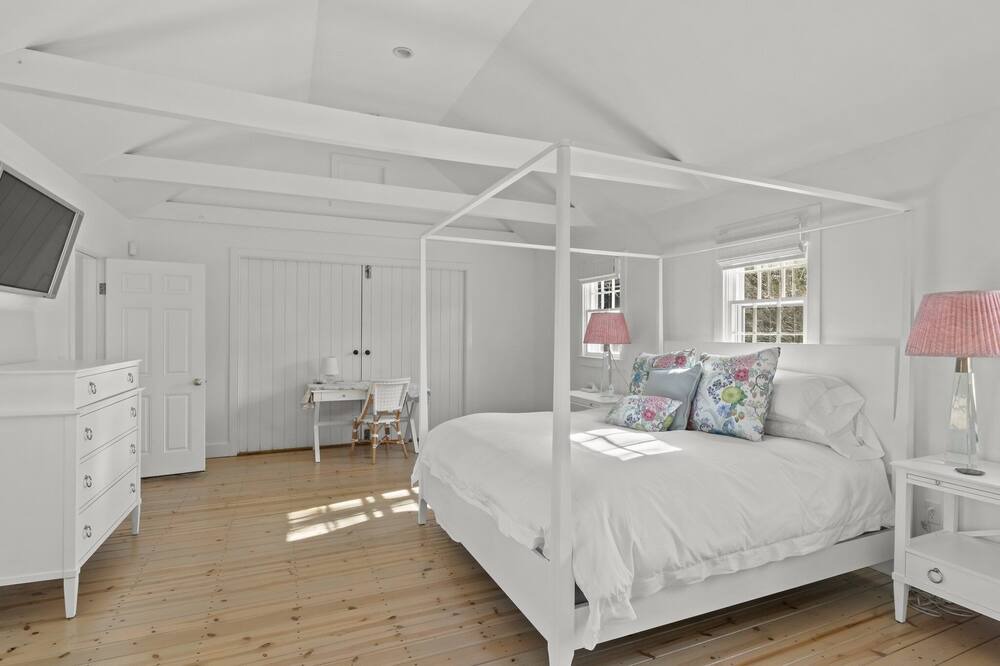 Photo of Bedroom in North Chatham